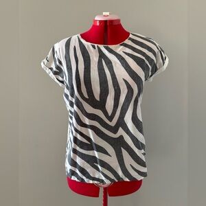 Sandwich Stylish white Zebra Print t-shirt size Medium